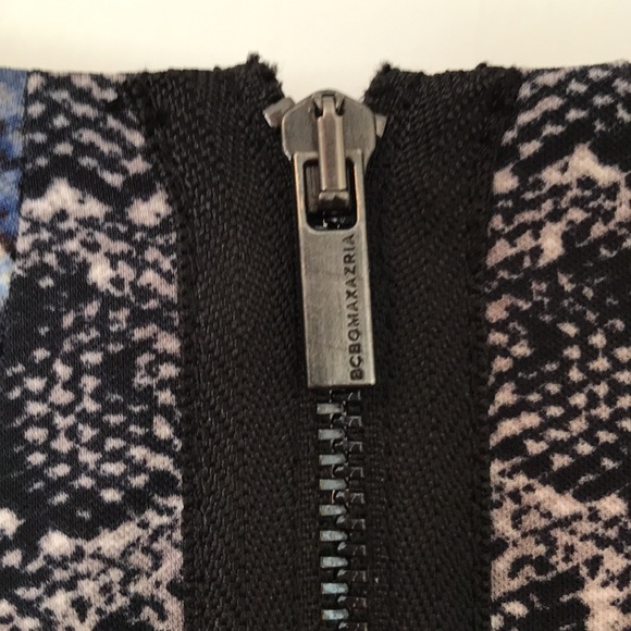 BCBGMaxAzria “Chloe” Blue Green Gray Snakeskin Print w/ yellow Color Block Dress - Picture 4 of 4